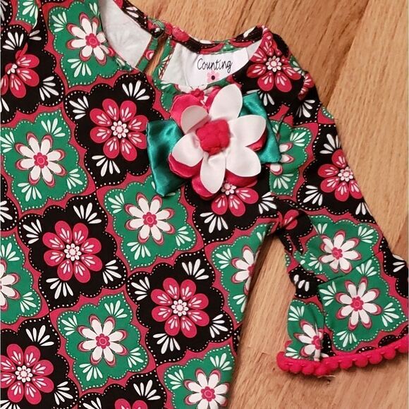 Counting Daisies Holiday Tunic Dress - Picture 4 of 7